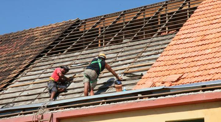 Conserto de Telhados na Chácara Santo Antônio